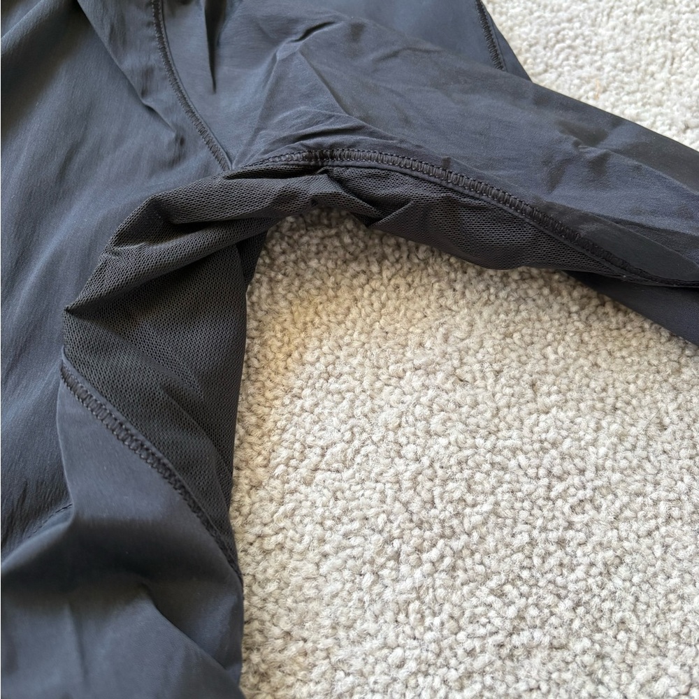 Lululemon Black Zip-Up Jacket - Picture 4 of 5